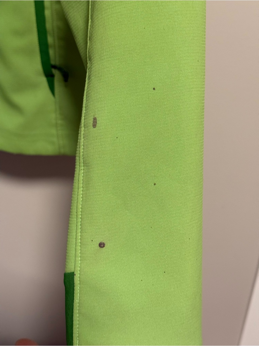 Arc'teryx Women's Epsilon Hoody Lime Green Hooded Softshell Jacket - Picture 6 of 6